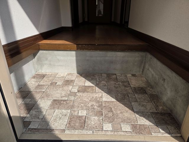 アネックスモリヤマB棟の玄関写真