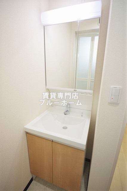 洗面設備　独立洗面台あります！