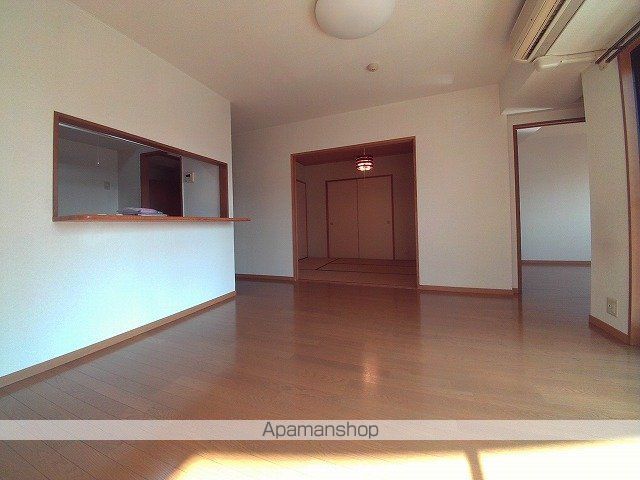 ＪＲ身延線 甲府駅 徒歩15分 10階建 築26年の居間写真