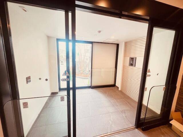エントランス　オートロック付き