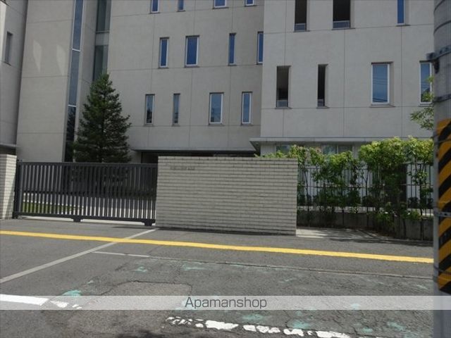 高校・高専　和歌山信愛中学校・高等学校（高校・高専）まで442m