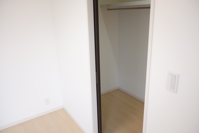収納　別部屋画像参照