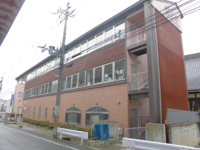 幼稚園・保育園　万因寺保育園（幼稚園・保育園）まで256m