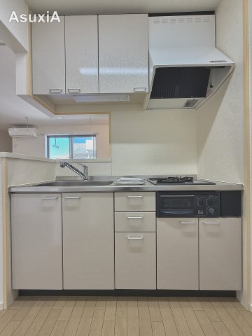 キッチン　別タイプのお部屋の写真です。