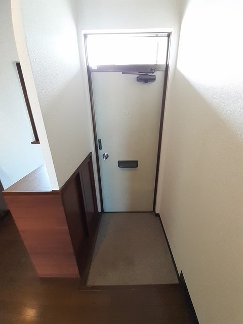 玄関　図面と現状に相違がある場合には現状を優先