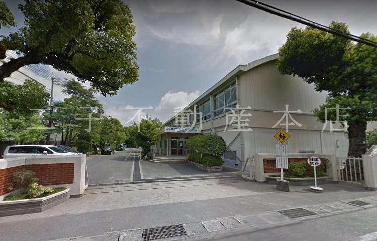 小学校　岡山市立三勲小学校（小学校）まで621m