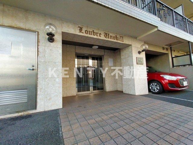 エントランス　落ち着いたエントランスです