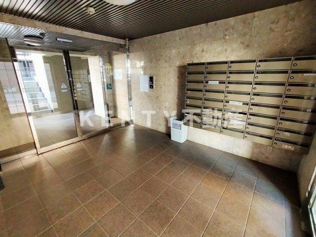 ロビー　建物の内部です