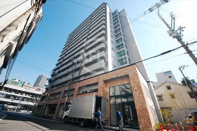 建物外観　スプランディッド難波　外観