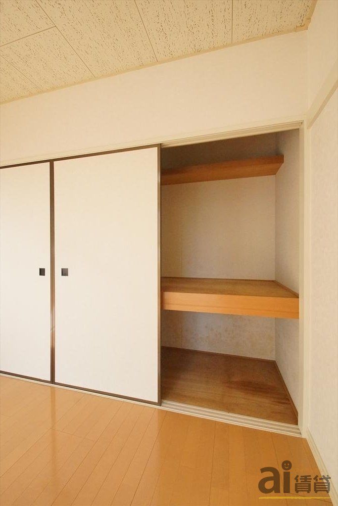 収納　※別号室写真です。