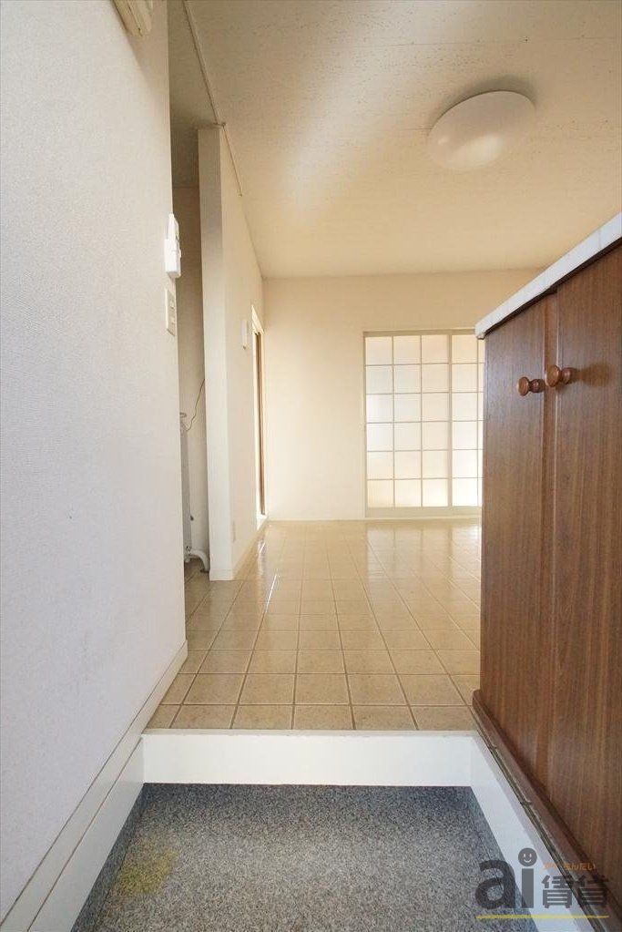 玄関　※別号室写真です。