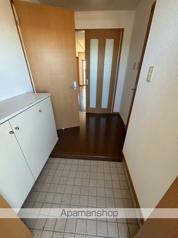 グランクレシェンテの玄関写真