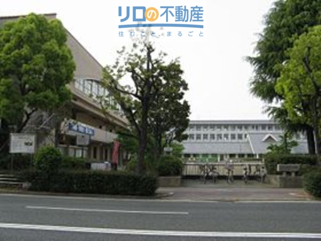 小学校　伊丹市立伊丹小学校（小学校）まで192m