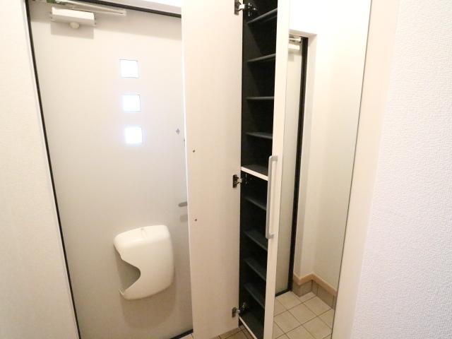 収納　収納もある玄関です
