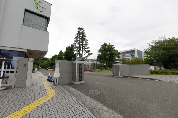 大学・短大　横浜市立大学（大学・短大）まで746m