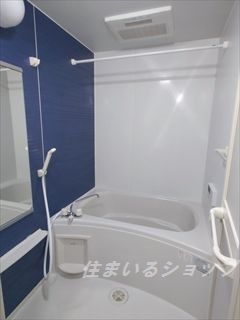 バス・シャワールーム　追い焚き・浴室暖房乾燥機あり