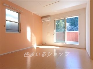 居室・リビング　人気の対面キッチン・エアコン付き