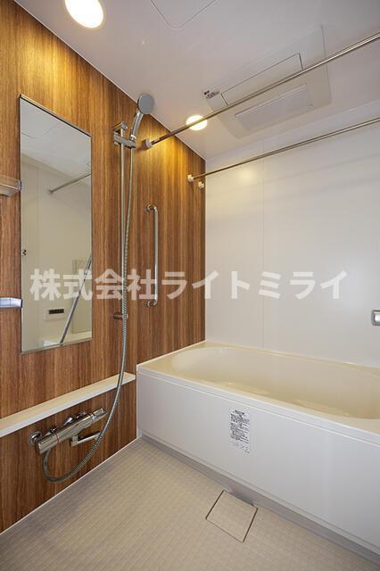 バス・シャワールーム　※写真は同タイプ住戸です。?