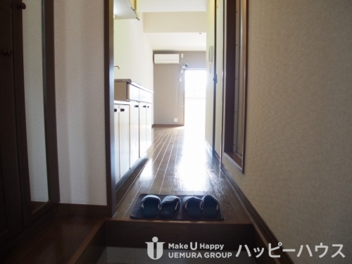 玄関　別部屋の写真になります。現状を優先とします。
