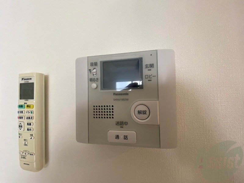 セキュリティ　インターホンは通話ができるので急な訪問があっても安心です。