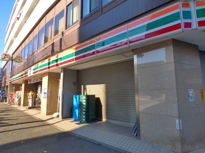 コンビニ　セブンイレブン（コンビニ）まで250m