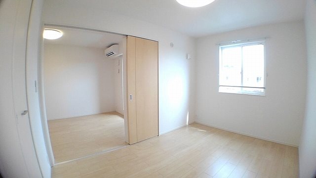 その他部屋・スペース　ベットも置ける十分な広さ
