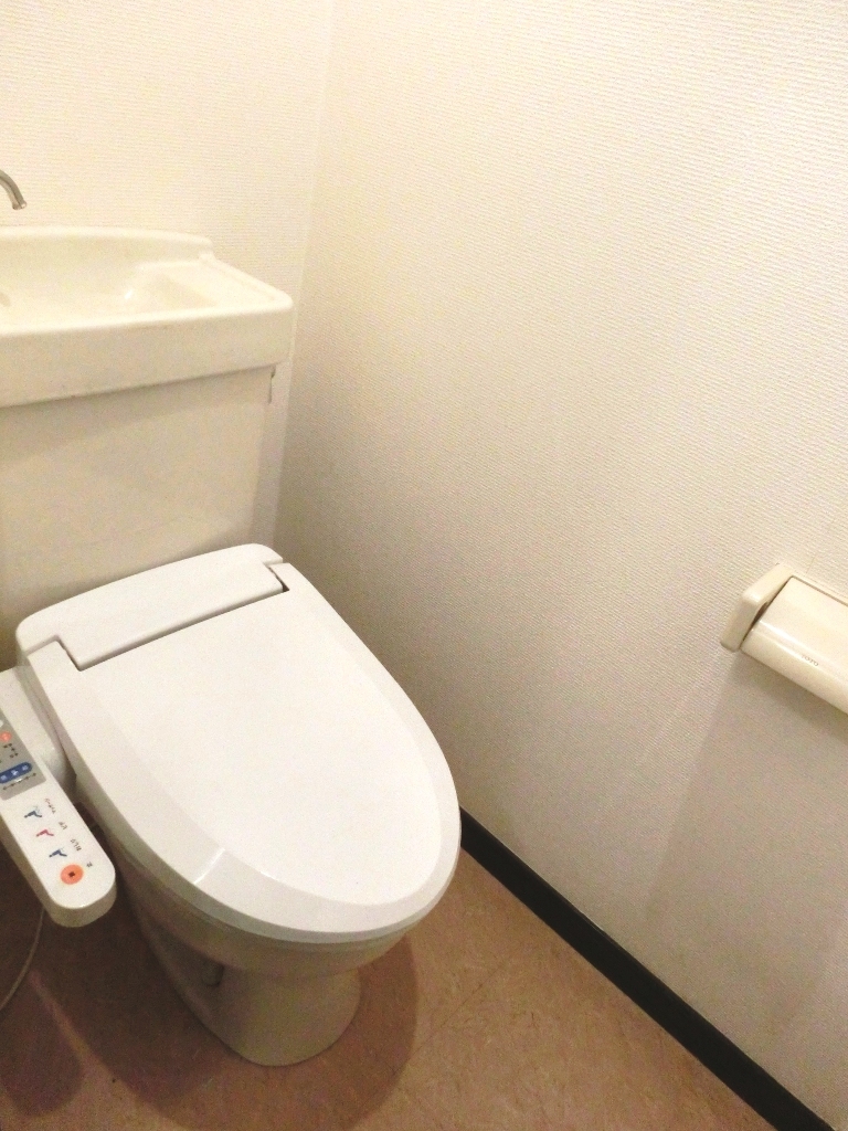 トイレ　※別部屋参考写真☆洋式トイレ☆