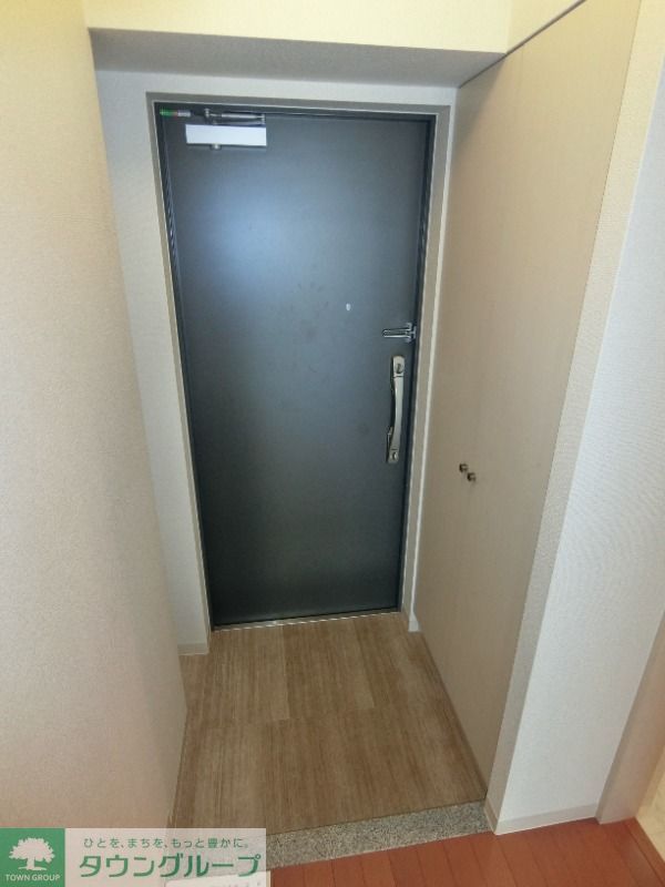 玄関　同じ間取りの別室の画像です
