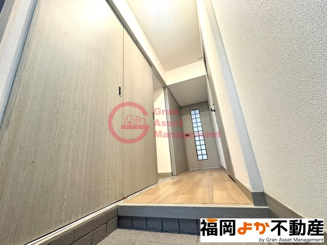 玄関　落ち着いた玄関です