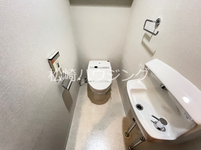 トイレ　別室の写真です