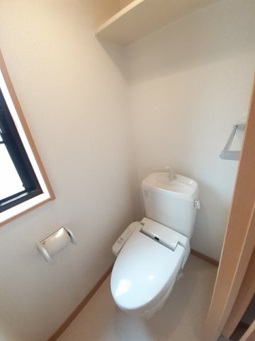 トイレ　トイレもきれいです