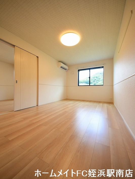 その他設備　★洋室広々の7.7帖♪★参考写真