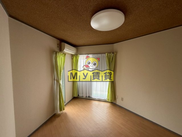 居室・リビング　プレスイン金山