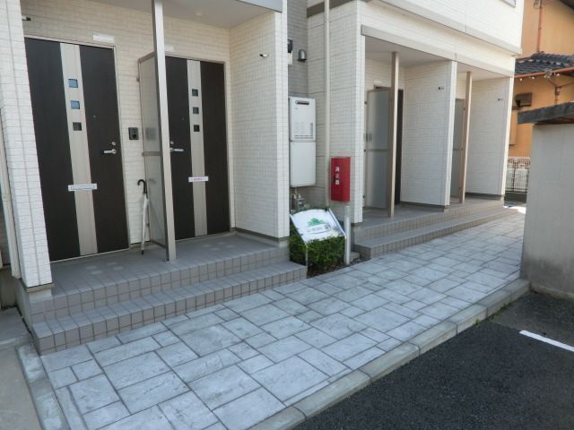 エントランス　お部屋へはこちらから