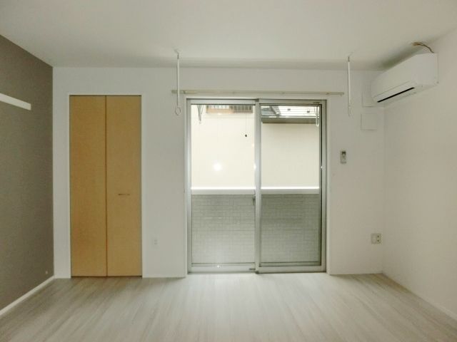 その他部屋・スペース　アクセントクロスのオシャレな居室です