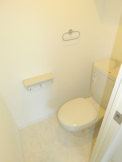 トイレ　清潔感のある、綺麗なトイレになっています♪