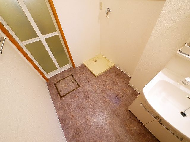 洗面設備　忙しい朝には欠かせない洗面所です