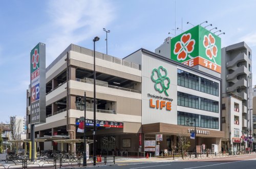 スーパー　ライフ東日暮里店（スーパー）まで714m
