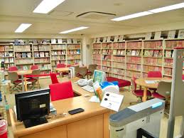 図書館　明治大学現代マンガ図書館（図書館）まで323m