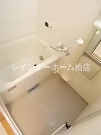 バス・シャワールーム　追い焚き機能があります