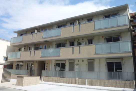 建物外観　パインフローリッシュ長居東II　外観
