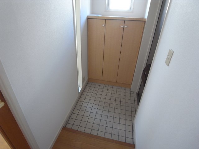 玄関　収納もある玄関です
