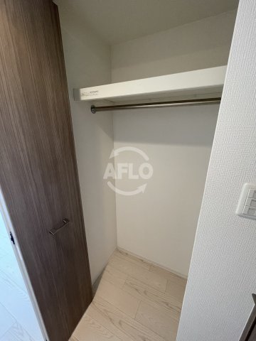 収納　エスリード中之島ザ・コア　クローゼット