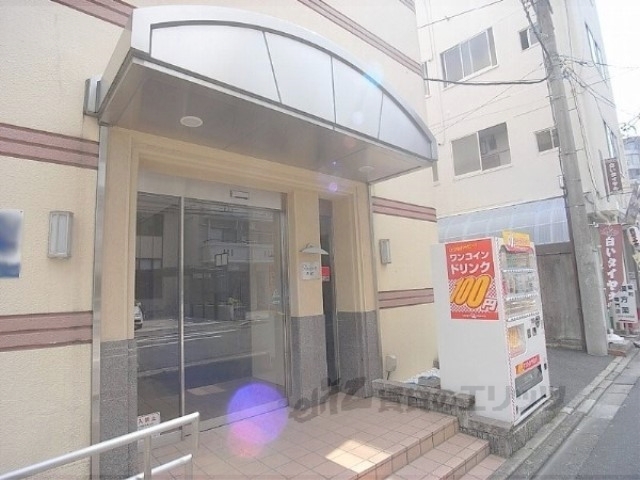 エントランス　正面