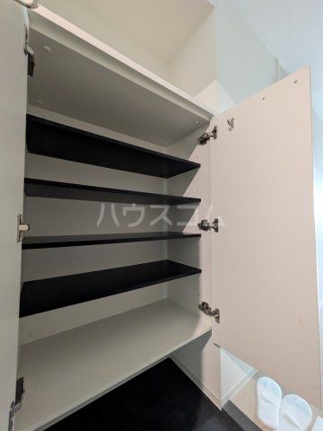 セレニテ江坂グランデの内装写真