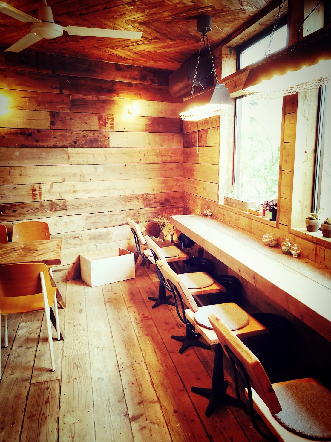 飲食店　SLOW FARM fleurs&cafe（飲食店）まで824m
