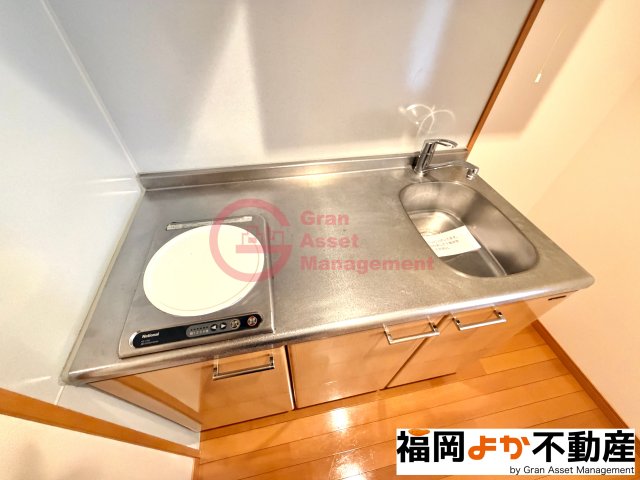 キッチン　【福岡よか不動産】キッチンでお料理をお楽しみください