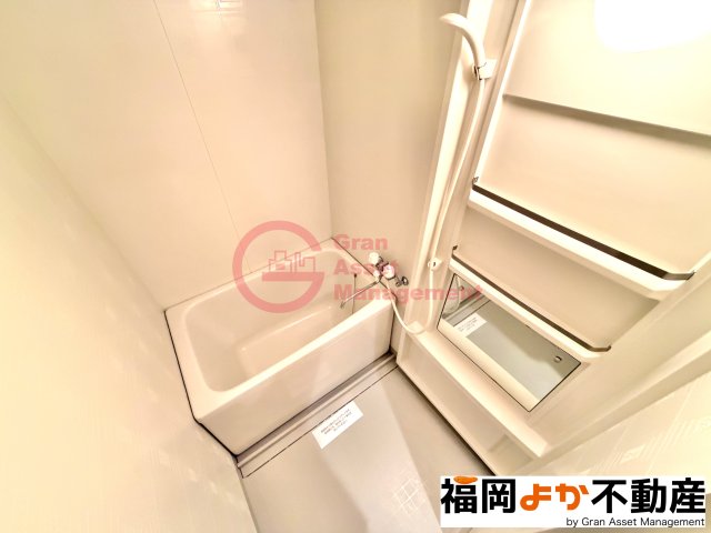 バス・シャワールーム　【福岡よか不動産】落ち着いた空間のお風呂です