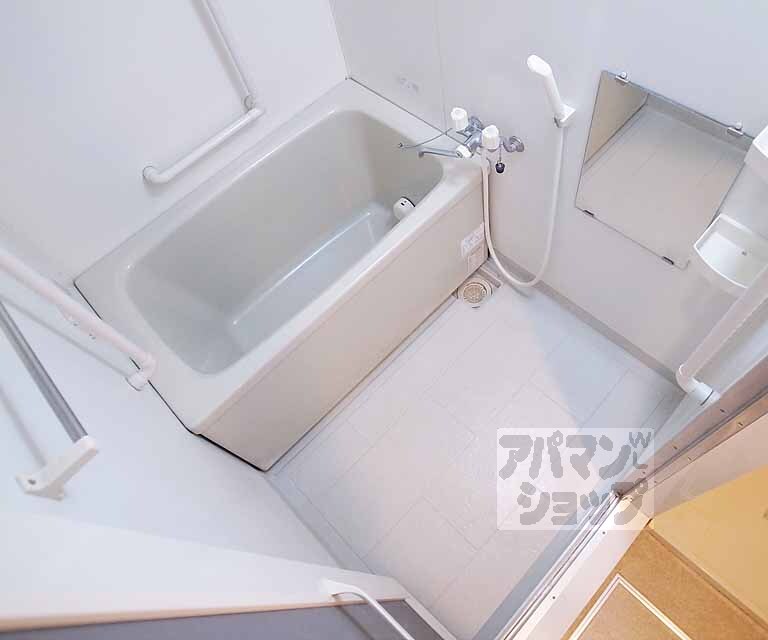 バス・シャワールーム　キレイなお風呂です
