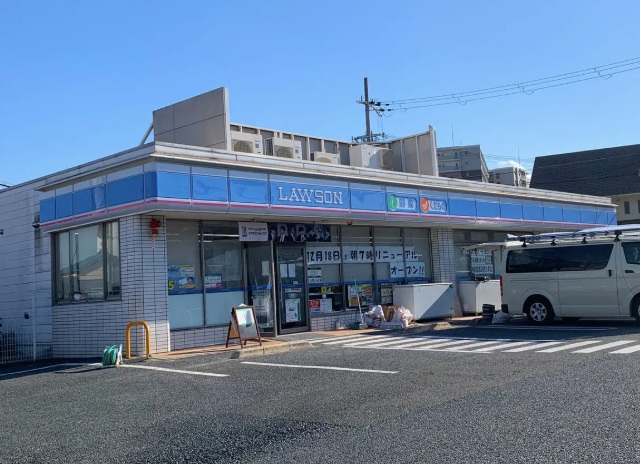 コンビニ　ローソン 堺鳳南町五丁店（コンビニ）まで417m